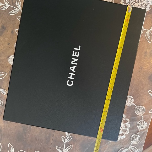 Chanel 11 x 13 black designer box. - Picture 6 of 10
